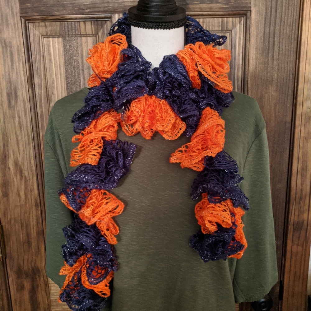 Ruffle Scarves - Picture 4 of 11